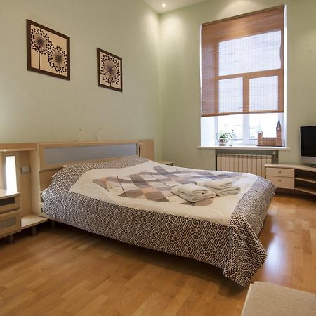 Home-Hotel Apartments-Mykhailivska Kyiv Exterior photo
