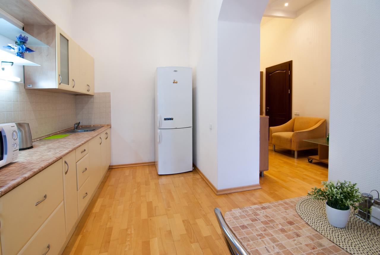 Home-Hotel Apartments-Mykhailivska Kyiv Exterior photo