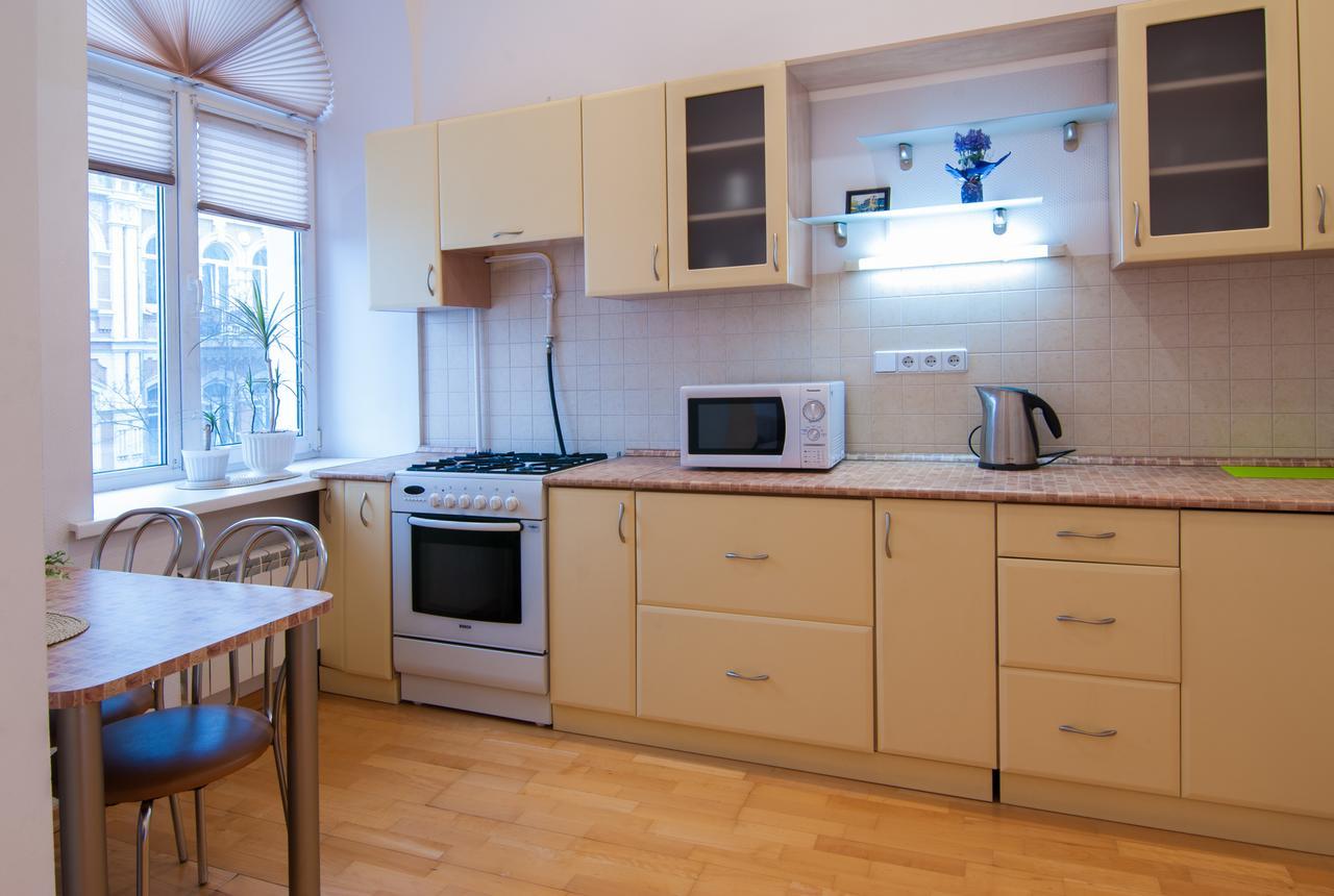 Home-Hotel Apartments-Mykhailivska Kyiv Exterior photo