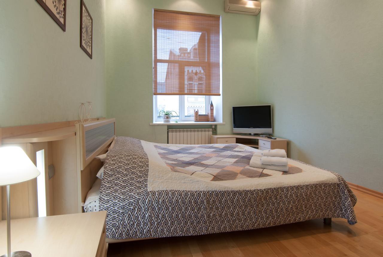 Home-Hotel Apartments-Mykhailivska Kyiv Exterior photo